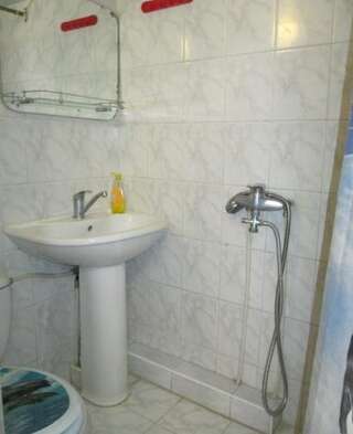 Гостиница Гостевой Дом Ветерок Адлер Номер "Стандарт"-12