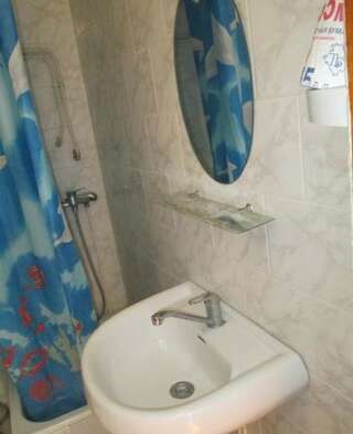 Гостиница Гостевой Дом Ветерок Адлер Номер "Стандарт"-16